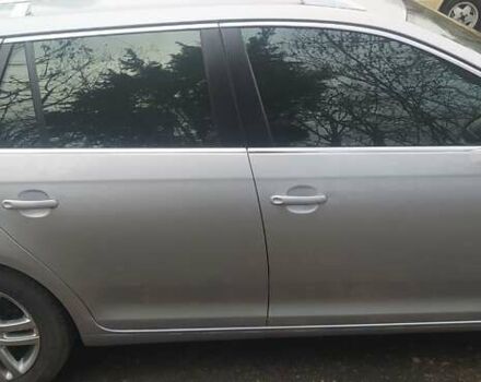 Серый Фольксваген Гольф, объемом двигателя 1.6 л и пробегом 260 тыс. км за 11000 $, фото 4 на Automoto.ua