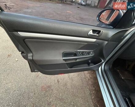 Сірий Фольксваген Гольф, об'ємом двигуна 1.6 л та пробігом 273 тис. км за 8800 $, фото 36 на Automoto.ua