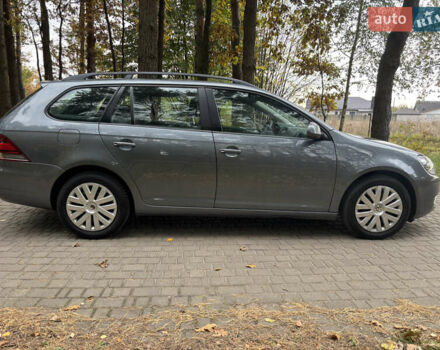 Серый Фольксваген Гольф, объемом двигателя 1.6 л и пробегом 235 тыс. км за 7750 $, фото 17 на Automoto.ua