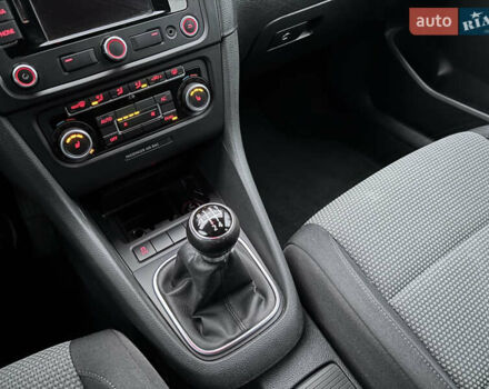 Серый Фольксваген Гольф, объемом двигателя 1.6 л и пробегом 248 тыс. км за 8099 $, фото 46 на Automoto.ua