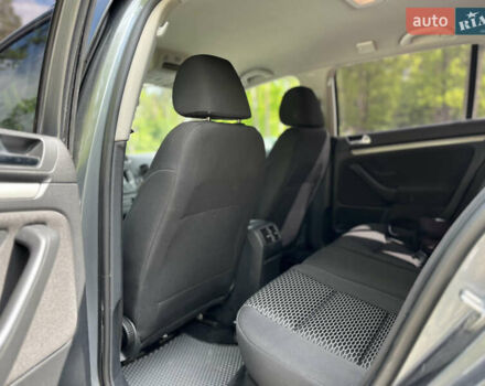 Сірий Фольксваген Гольф, об'ємом двигуна 1.6 л та пробігом 307 тис. км за 8700 $, фото 54 на Automoto.ua