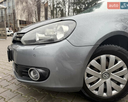 Серый Фольксваген Гольф, объемом двигателя 1.6 л и пробегом 272 тыс. км за 7500 $, фото 12 на Automoto.ua