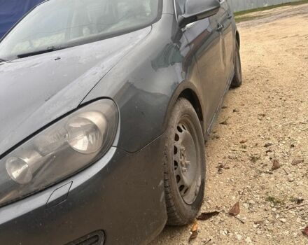 Серый Фольксваген Гольф, объемом двигателя 1.6 л и пробегом 240 тыс. км за 4400 $, фото 1 на Automoto.ua