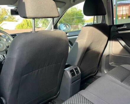 Серый Фольксваген Гольф, объемом двигателя 1.6 л и пробегом 255 тыс. км за 7500 $, фото 20 на Automoto.ua