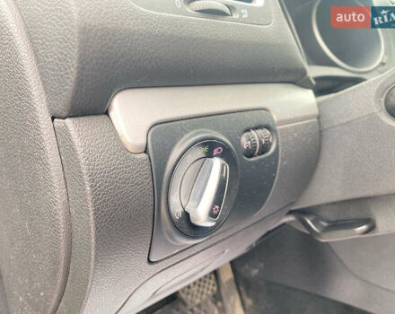 Сірий Фольксваген Гольф, об'ємом двигуна 1.6 л та пробігом 249 тис. км за 9240 $, фото 22 на Automoto.ua