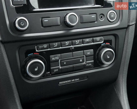 Серый Фольксваген Гольф, объемом двигателя 1.6 л и пробегом 248 тыс. км за 8099 $, фото 42 на Automoto.ua