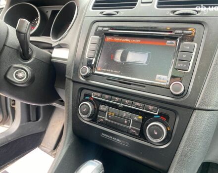 Серый Фольксваген Гольф, объемом двигателя 1.6 л и пробегом 249 тыс. км за 9240 $, фото 27 на Automoto.ua