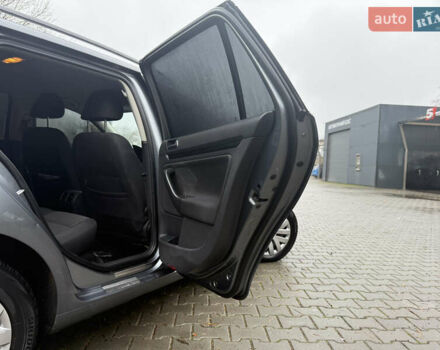 Серый Фольксваген Гольф, объемом двигателя 1.6 л и пробегом 272 тыс. км за 7500 $, фото 19 на Automoto.ua