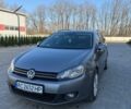 Серый Фольксваген Гольф, объемом двигателя 1.6 л и пробегом 300 тыс. км за 8000 $, фото 1 на Automoto.ua