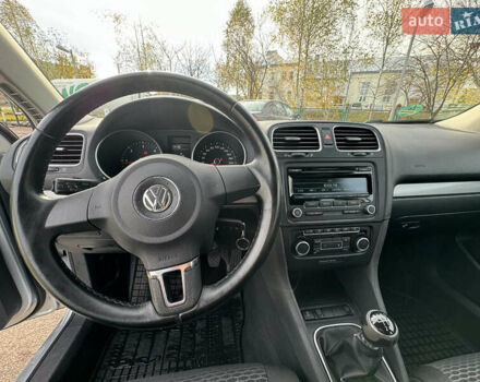 Сірий Фольксваген Гольф, об'ємом двигуна 1.6 л та пробігом 225 тис. км за 8350 $, фото 63 на Automoto.ua