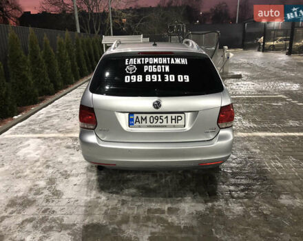 Серый Фольксваген Гольф, объемом двигателя 1.6 л и пробегом 313 тыс. км за 6600 $, фото 4 на Automoto.ua