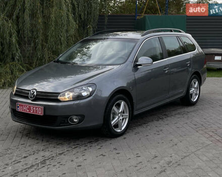 Серый Фольксваген Гольф, объемом двигателя 1.6 л и пробегом 256 тыс. км за 7950 $, фото 6 на Automoto.ua