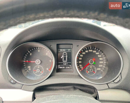 Сірий Фольксваген Гольф, об'ємом двигуна 1.6 л та пробігом 249 тис. км за 9240 $, фото 24 на Automoto.ua