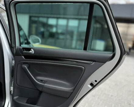 Серый Фольксваген Гольф, объемом двигателя 1.4 л и пробегом 196 тыс. км за 7800 $, фото 58 на Automoto.ua