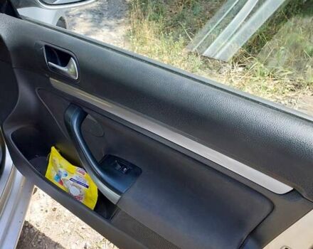 Сірий Фольксваген Гольф, об'ємом двигуна 1.6 л та пробігом 292 тис. км за 7200 $, фото 6 на Automoto.ua