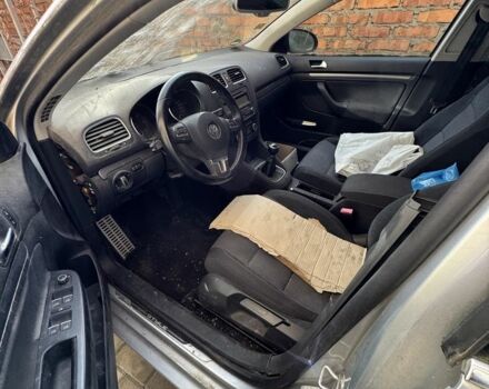 Серый Фольксваген Гольф, объемом двигателя 0 л и пробегом 200 тыс. км за 3500 $, фото 2 на Automoto.ua