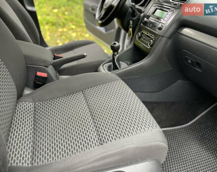 Сірий Фольксваген Гольф, об'ємом двигуна 1.6 л та пробігом 262 тис. км за 7500 $, фото 25 на Automoto.ua