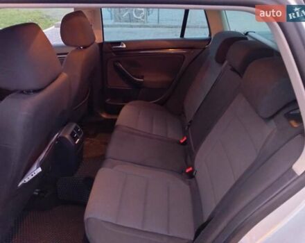 Серый Фольксваген Гольф, объемом двигателя 1.6 л и пробегом 180 тыс. км за 8000 $, фото 13 на Automoto.ua