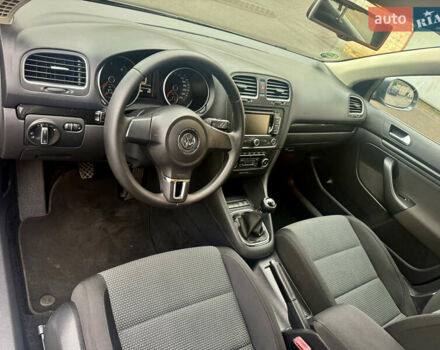 Сірий Фольксваген Гольф, об'ємом двигуна 1.6 л та пробігом 217 тис. км за 7699 $, фото 11 на Automoto.ua