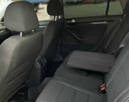 Фольксваген Гольф 2011 в Виннице на Automoto.ua Серый Фольксваген Гольф, объемом двигателя 1.6 л и пробегом 280 тыс. км за 6400 $, фото 8 на Automoto.ua