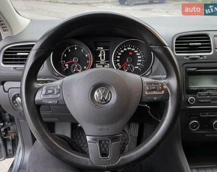 Серый Фольксваген Гольф, объемом двигателя 1.6 л и пробегом 256 тыс. км за 7950 $, фото 16 на Automoto.ua