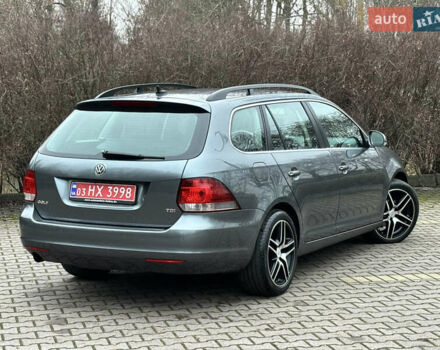 Серый Фольксваген Гольф, объемом двигателя 1.6 л и пробегом 248 тыс. км за 8099 $, фото 9 на Automoto.ua