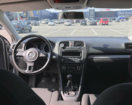 Серый Фольксваген Гольф, объемом двигателя 1.6 л и пробегом 258 тыс. км за 6900 $, фото 8 на Automoto.ua