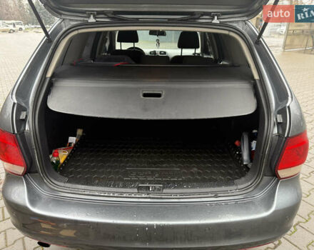 Серый Фольксваген Гольф, объемом двигателя 1.6 л и пробегом 272 тыс. км за 7500 $, фото 26 на Automoto.ua