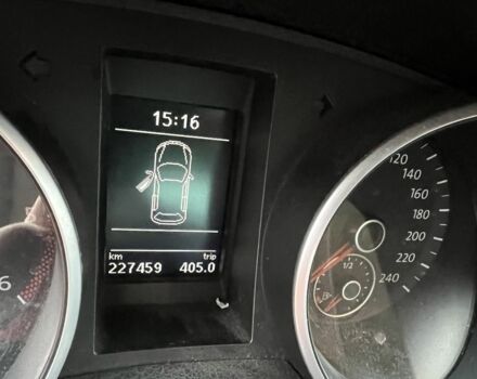 Серый Фольксваген Гольф, объемом двигателя 1.6 л и пробегом 228 тыс. км за 8450 $, фото 4 на Automoto.ua