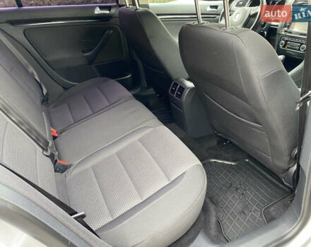 Серый Фольксваген Гольф, объемом двигателя 1.97 л и пробегом 232 тыс. км за 8600 $, фото 8 на Automoto.ua