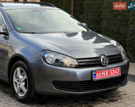 Серый Фольксваген Гольф, объемом двигателя 1.39 л и пробегом 251 тыс. км за 6800 $, фото 7 на Automoto.ua