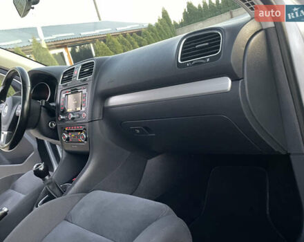 Серый Фольксваген Гольф, объемом двигателя 2 л и пробегом 221 тыс. км за 8699 $, фото 74 на Automoto.ua