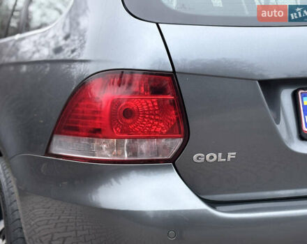 Серый Фольксваген Гольф, объемом двигателя 1.6 л и пробегом 248 тыс. км за 8099 $, фото 12 на Automoto.ua