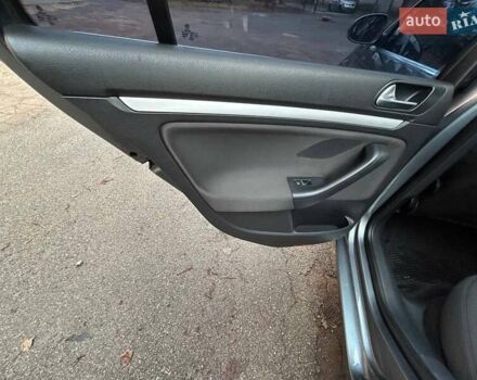 Сірий Фольксваген Гольф, об'ємом двигуна 1.6 л та пробігом 273 тис. км за 8800 $, фото 43 на Automoto.ua