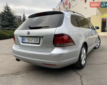 Серый Фольксваген Гольф, объемом двигателя 1.97 л и пробегом 232 тыс. км за 8600 $, фото 5 на Automoto.ua