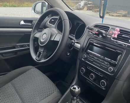 Серый Фольксваген Гольф, объемом двигателя 1.6 л и пробегом 293 тыс. км за 7750 $, фото 17 на Automoto.ua