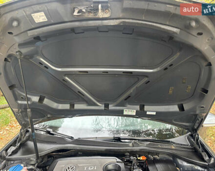 Серый Фольксваген Гольф, объемом двигателя 1.6 л и пробегом 235 тыс. км за 7750 $, фото 19 на Automoto.ua