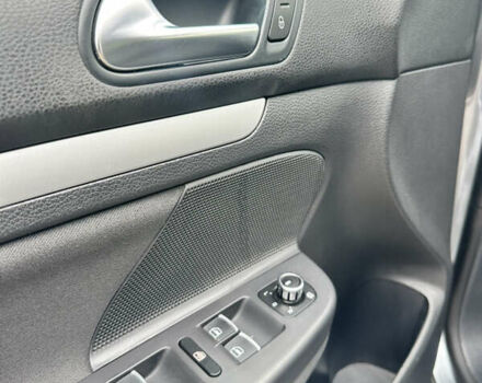 Сірий Фольксваген Гольф, об'ємом двигуна 1.6 л та пробігом 159 тис. км за 9950 $, фото 13 на Automoto.ua