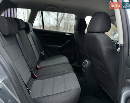 Серый Фольксваген Гольф, объемом двигателя 1.6 л и пробегом 248 тыс. км за 8099 $, фото 35 на Automoto.ua