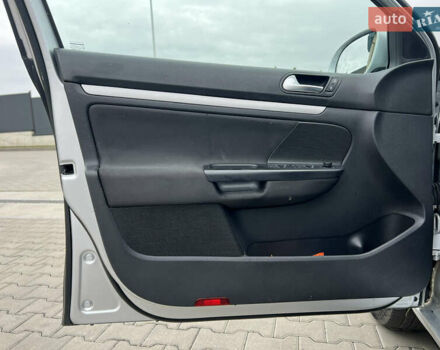 Сірий Фольксваген Гольф, об'ємом двигуна 1.6 л та пробігом 270 тис. км за 8300 $, фото 32 на Automoto.ua