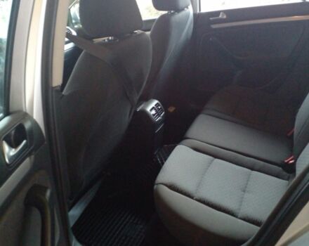 Серый Фольксваген Гольф, объемом двигателя 1.2 л и пробегом 225 тыс. км за 7000 $, фото 5 на Automoto.ua