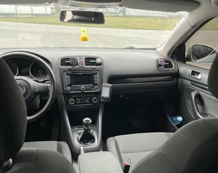 Серый Фольксваген Гольф, объемом двигателя 1.6 л и пробегом 280 тыс. км за 6000 $, фото 13 на Automoto.ua