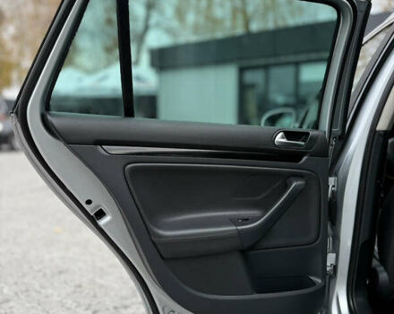 Серый Фольксваген Гольф, объемом двигателя 1.4 л и пробегом 196 тыс. км за 7800 $, фото 55 на Automoto.ua