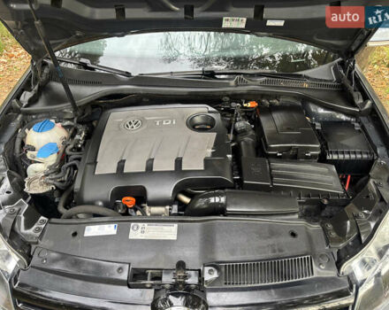 Серый Фольксваген Гольф, объемом двигателя 1.6 л и пробегом 235 тыс. км за 7750 $, фото 20 на Automoto.ua