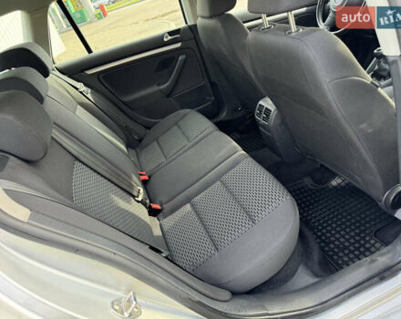 Сірий Фольксваген Гольф, об'ємом двигуна 1.6 л та пробігом 225 тис. км за 8350 $, фото 31 на Automoto.ua