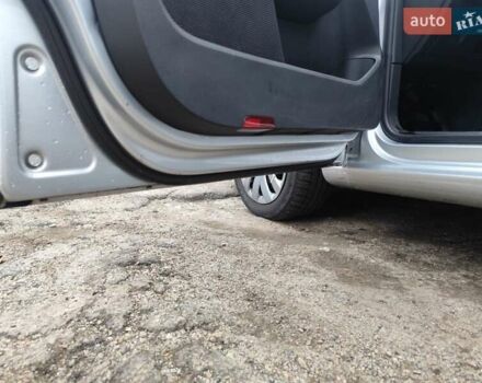 Серый Фольксваген Гольф, объемом двигателя 1.6 л и пробегом 259 тыс. км за 8000 $, фото 22 на Automoto.ua