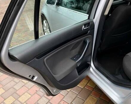 Серый Фольксваген Гольф, объемом двигателя 1.6 л и пробегом 221 тыс. км за 7000 $, фото 14 на Automoto.ua