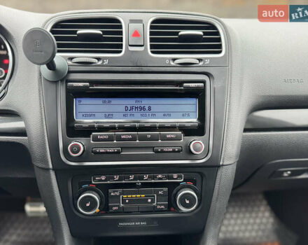 Сірий Фольксваген Гольф, об'ємом двигуна 1.97 л та пробігом 300 тис. км за 8200 $, фото 24 на Automoto.ua