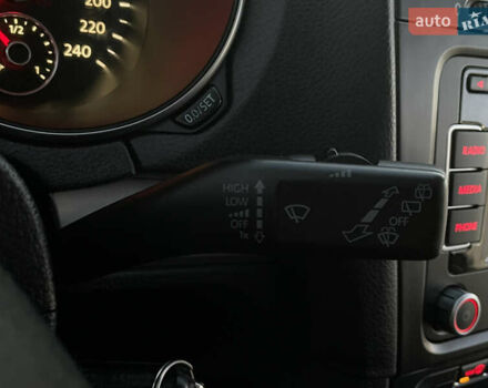 Серый Фольксваген Гольф, объемом двигателя 2 л и пробегом 221 тыс. км за 8699 $, фото 98 на Automoto.ua