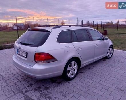 Серый Фольксваген Гольф, объемом двигателя 1.6 л и пробегом 180 тыс. км за 8000 $, фото 5 на Automoto.ua